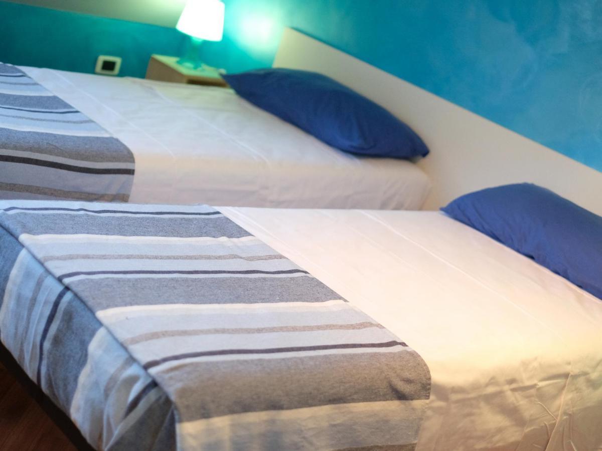 Oasi 83 Hotel San Benedetto del Tronto Buitenkant foto